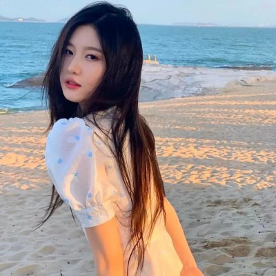 盛夏不如她迷人